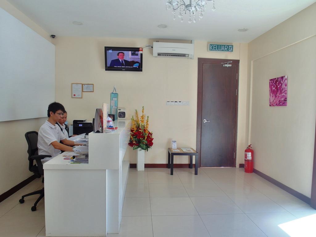 Transit Hotel Labuan Buitenkant foto